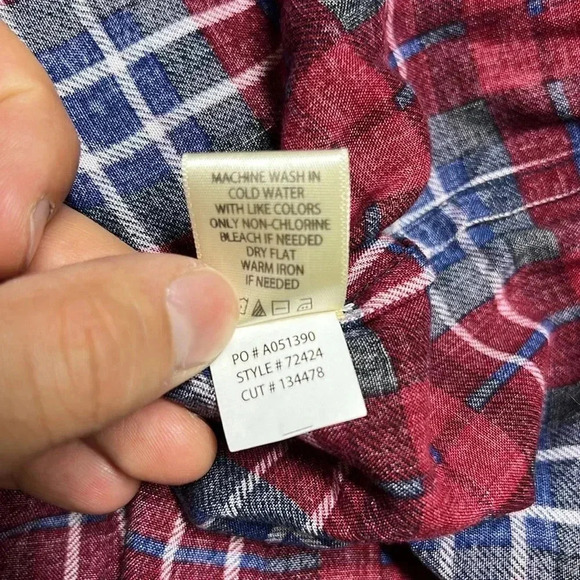 Mix by 41 Hawthorn Red Plaid Button Down Blouse Size M - Picture 5 of 5